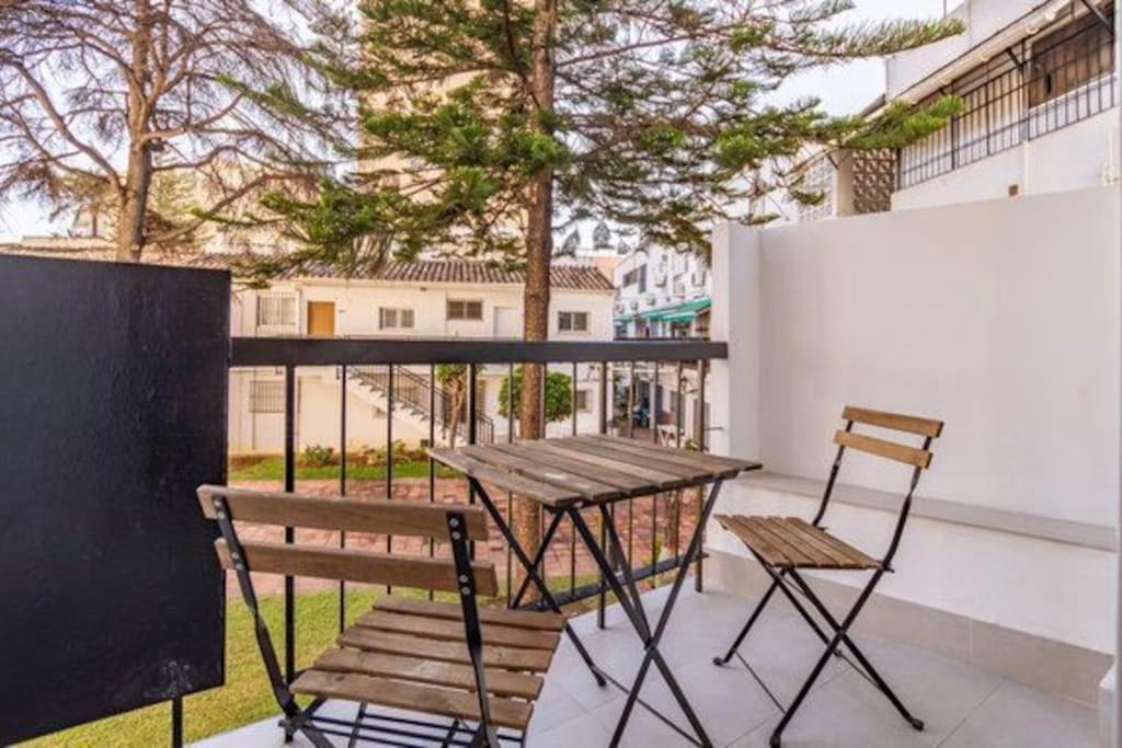 Playa Carihuela By Hdc Apartments Торремолинос Экстерьер фото
